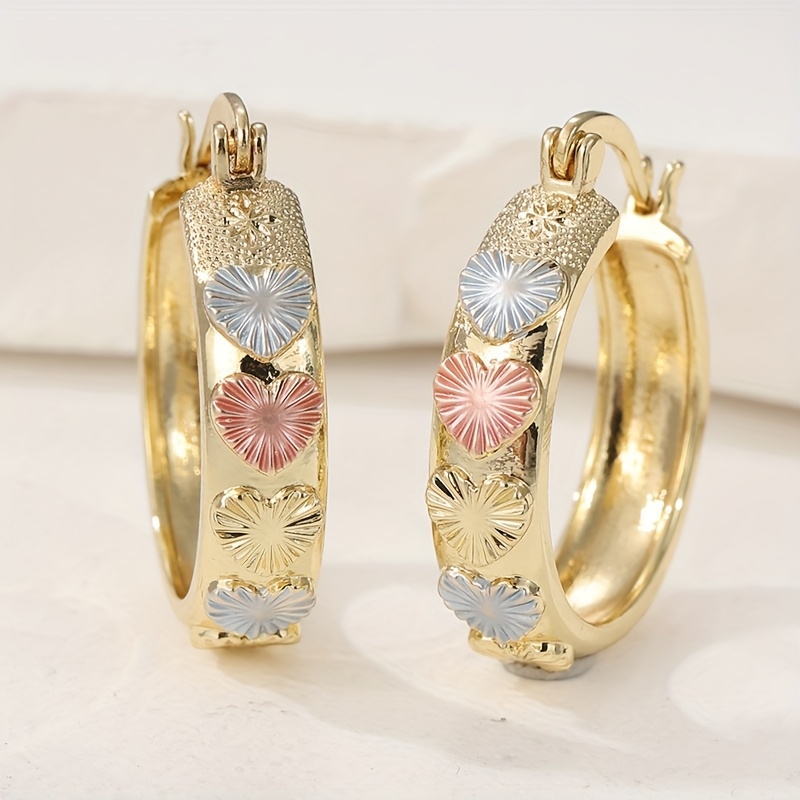 TEMU Un conjunto de hermosos aretes de hechos de cobre, con un diseño de aro de . lujosos aretes son ideales para mujeres y son un regalo para
