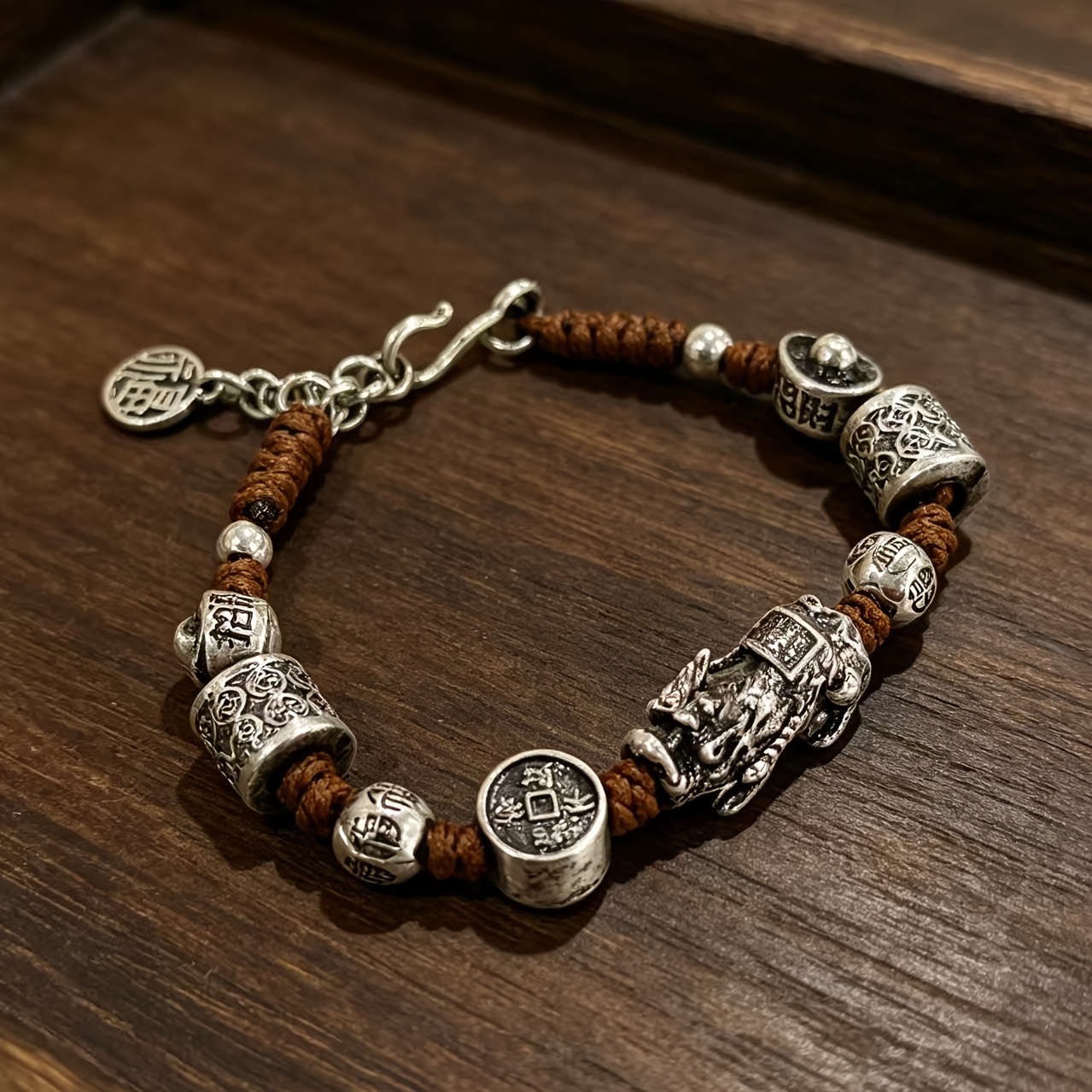 E-shop Mode National Design Sense Fortune Charakter Pixiu Geflochtenes Armband Glücksbringer Mode Trendy Hand Schmuck A93