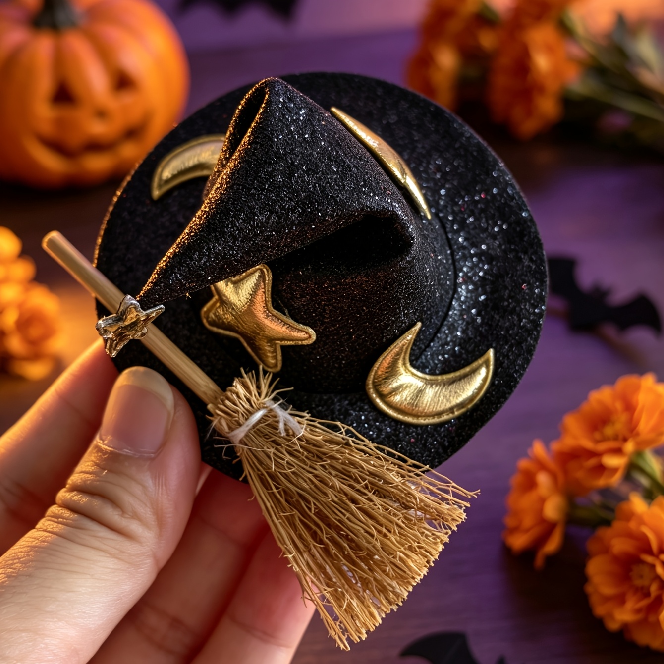 TEMU Mini Chapeau de Sorcière d'Halloween et Clips de Canard Amusants et Créatifs de Balai, Ensemble de 2 Pièces, Pince à Cheveux à Frange Latérale /