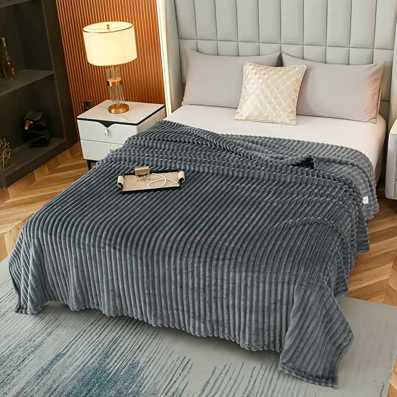TEMU Luxurious Faux Rabbit Fur Throw Blanket - Soft, For Couch, Bed, Office, And Travel - Versatile Gift, Christmas Present