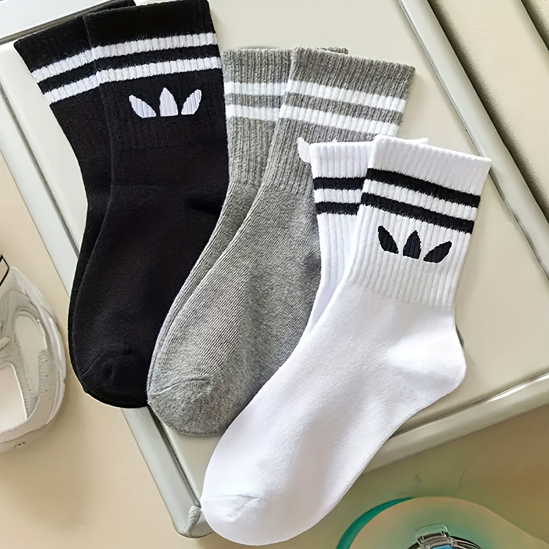 E-shop 3 Paar Damen Allwetter Sportsocken - & Grau Gestreiftes Design, Atmungsaktiv, Maschinenwaschbar, für Outdoor-Sport & Freizeitkleidung,