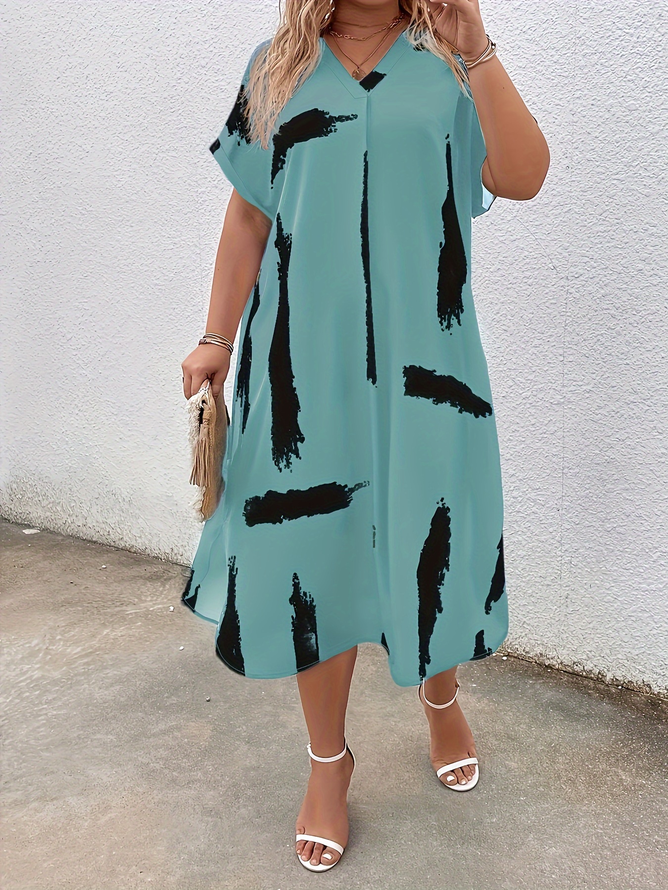Plus Size, Plus Size V-Neck Short Sleeve Printed Loose Dress