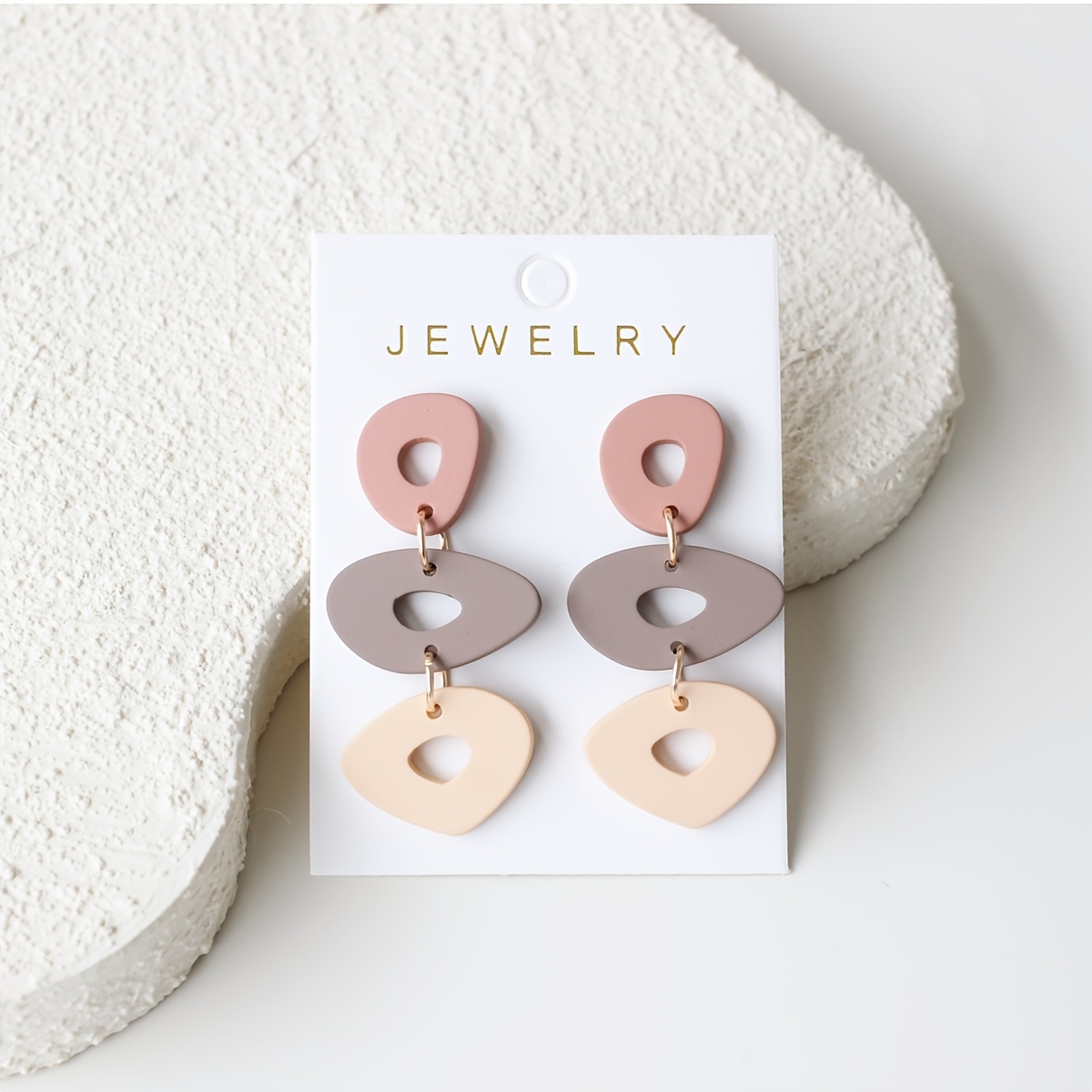 TEMU 1 di orecchini pendenti da donna classici geometrici in acrilico a marrone e beige con texture -argilla, eleganti e carini per vacanze, feste,