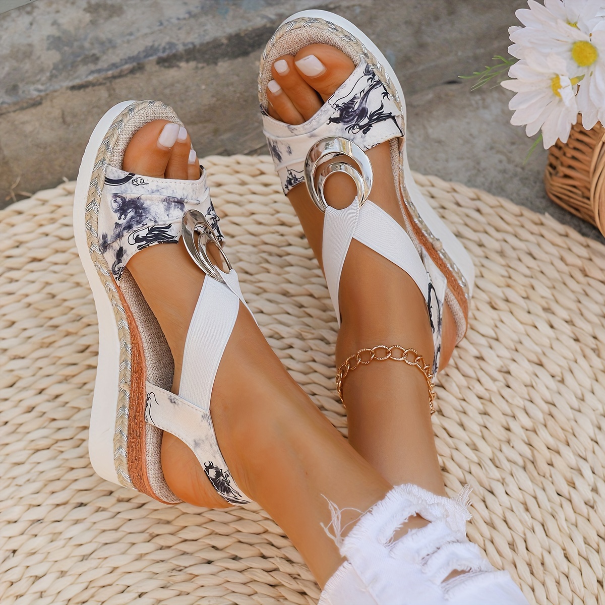Women's Platform Sandals Thick Wedge Heel Shoes with Ankle Strap Closure,  Open Toe Summer sandals in White, Cushioned PU Sole for Casual, Formal, Be
