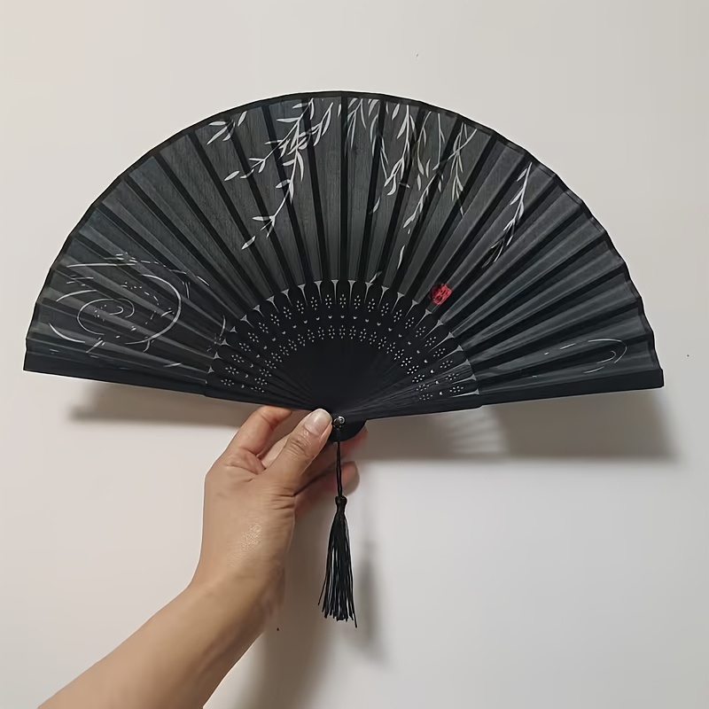 TEMU 스타일리시한 빈티지 중국 수묵화 버드나무 잎 수엽초, 흑백 꽃무늬와 레드 디테일이 돋보이는 손잡이 부채, 전통 중국 예술 스타일, 여성용 여름 패션에 완벽