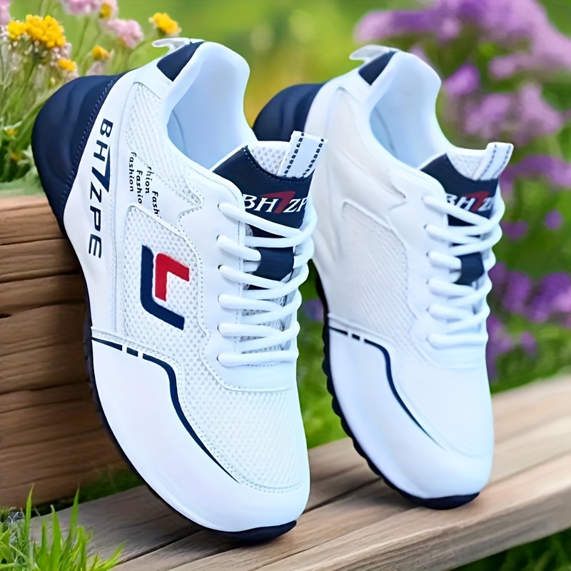 Image of Sneakers, A Pair Of Men's Sporty Casual Shoes, Trendy And Versatile, Fashionable Fitness Men's Shoes
