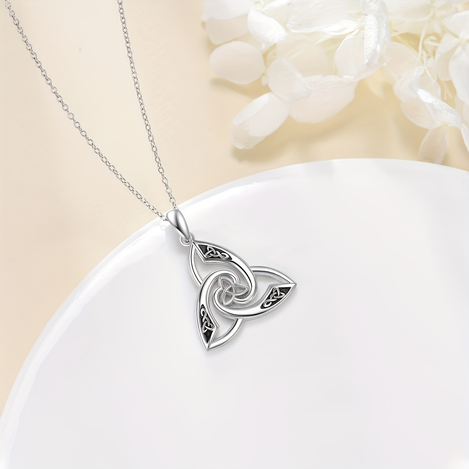 TEMU Collier en argent sterling 925 avec nœud , collier avec pendentif nœud de sorcière, convient pour une tenue décontractée, les festivals, les