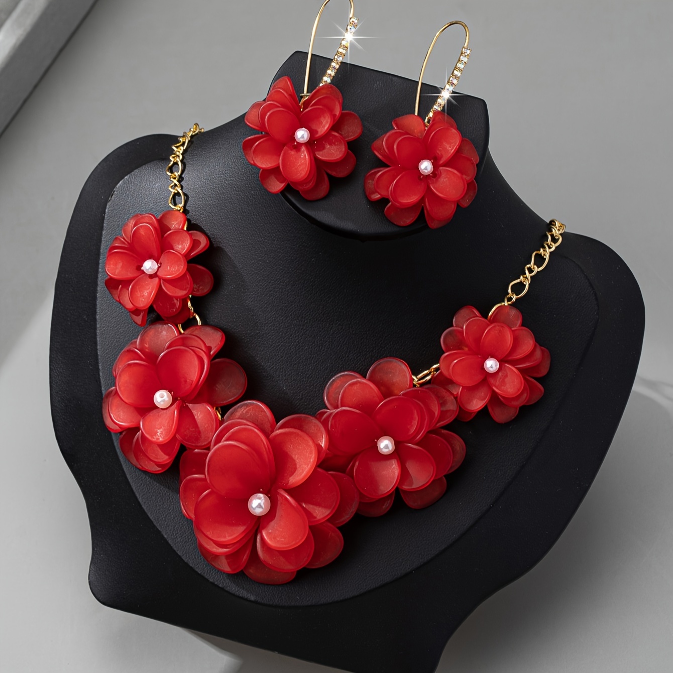 Image of Elegant And Sweet Acrylic Flower Necklace And Earrings Set For Women, Perfect For Holidays, Birthdays, Dates, Balls, Parties, Banquets, Weddings, Vacations, And Shopping Accessories