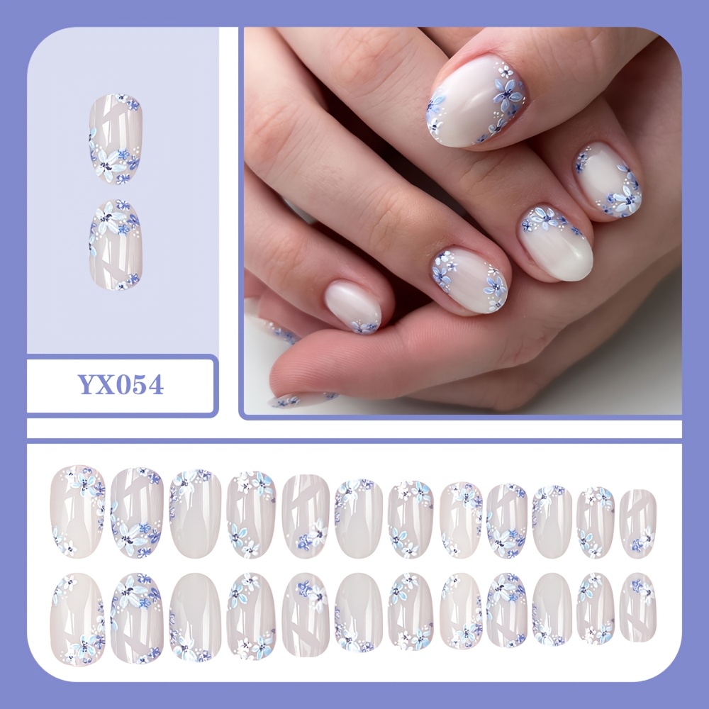E-shop 24 Stück Kurze Runde Blaue Blumen Frühlings Nagelsticker Französische Kleine Blume Off-White Glänzende Öl Nägel