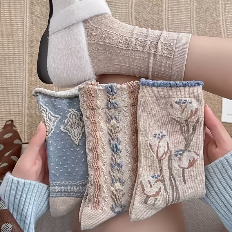 TEMU 4 Pairs Autumn Winter Korean Style Khaki Retro Floral Women's Mid-calf Socks. Fashionable And Versatile. Suitable For Shopping, Party Wear
