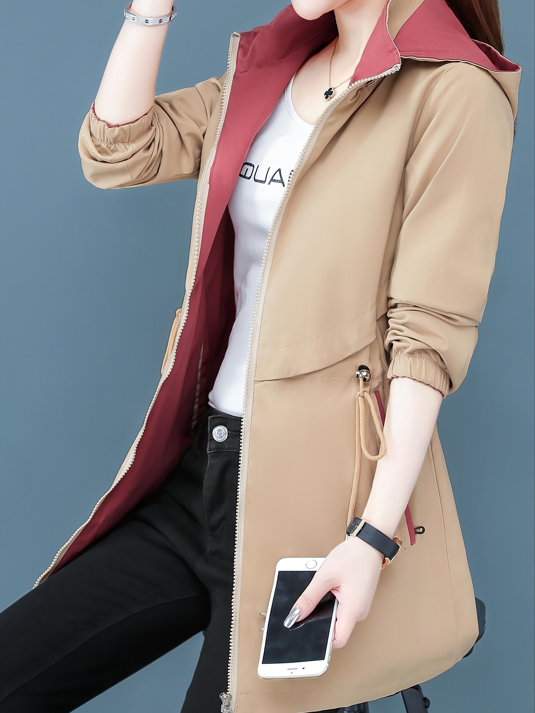 Abrigo Tipo Trench con Capucha Reversible para Mujer - Chaqueta Ajustada y Casual con Bolsillos Cremallados, Uso Doble Cara, Beige y Granate, Poliéster Ligero para Primavera/Otoño - Imagen 9