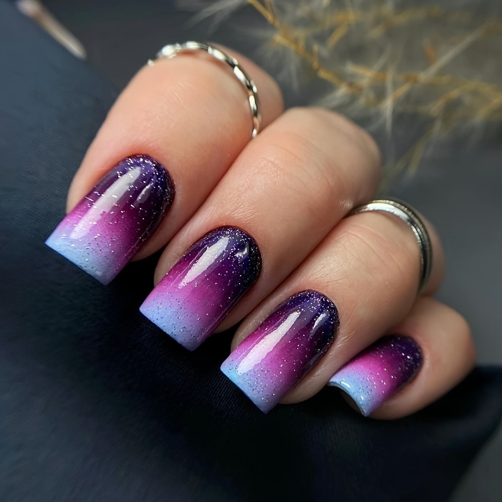 

Dreamy Flash Three-color Gradient European And American Wearable Nails Press On Nails European Square False Nails Manicure