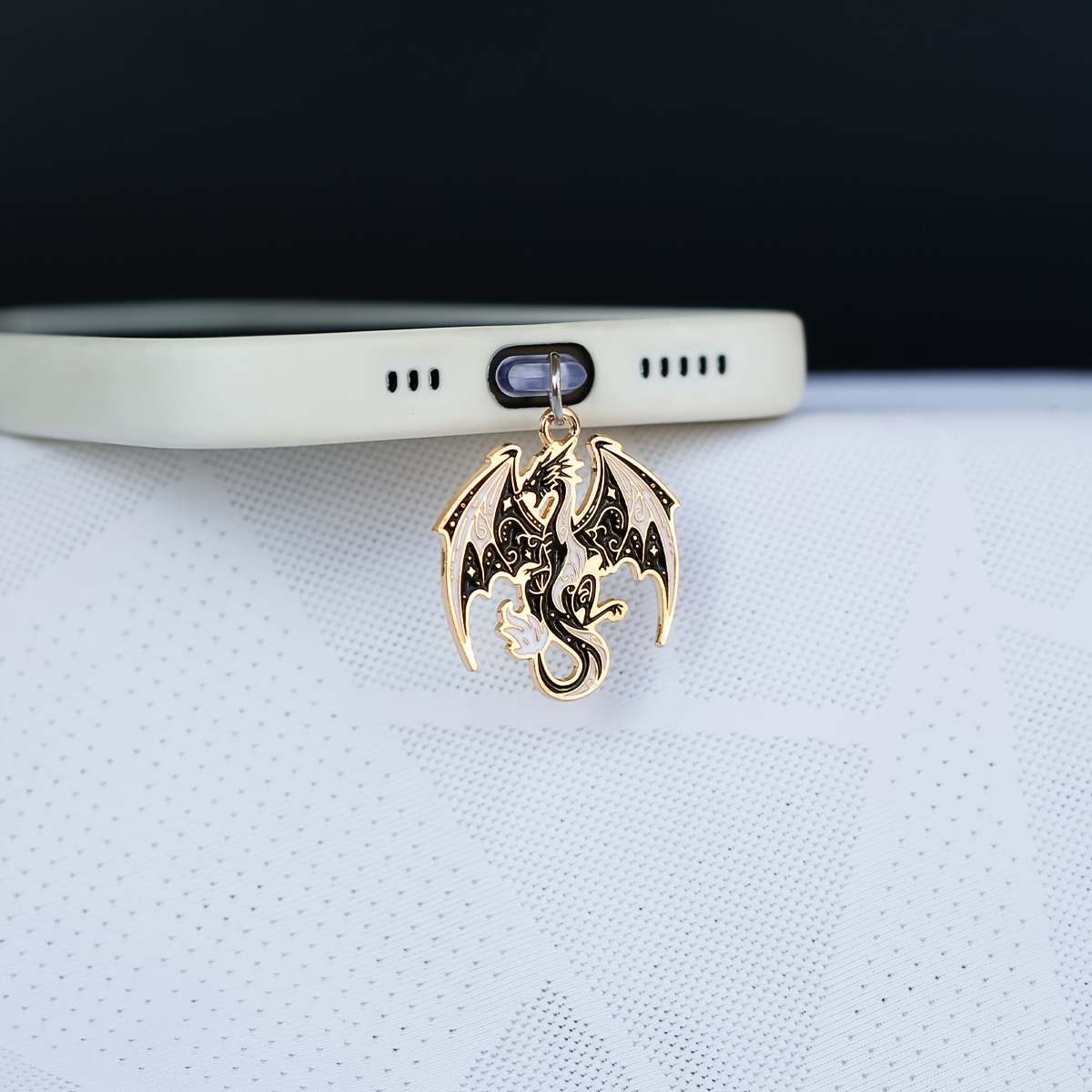 1pc Alloy Flying Dragon Phone Dust Plug Charm Pendant Mobile Phone Additions Ornaments For Iphone Type-c Port Dust Plug Pendant Exquisite Handmade Cool Souvenir Holiday Gift With Lanyard Anti-lost
