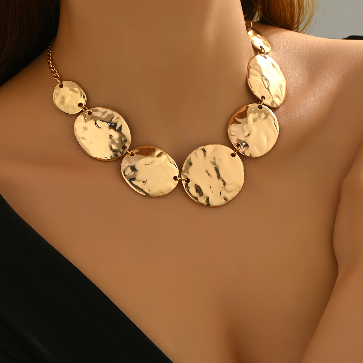 TEMU 1 Simple, Stylish, And New Geometric Round European/american Creative Bib, Metallic , Casual, Trendy, And Unique Bib Necklace