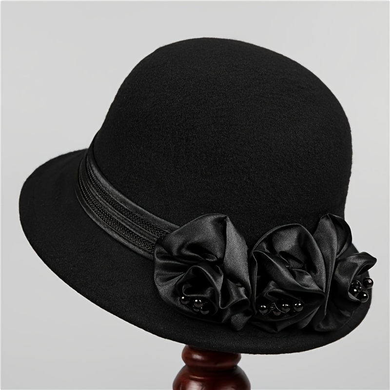 TEMU 1pc Breathable Wide-brimmed Winter Warm Hat For Middle-aged And Elderly Women. A Stylish Autumn And Winter Versatile Flower Gift Hat, British
