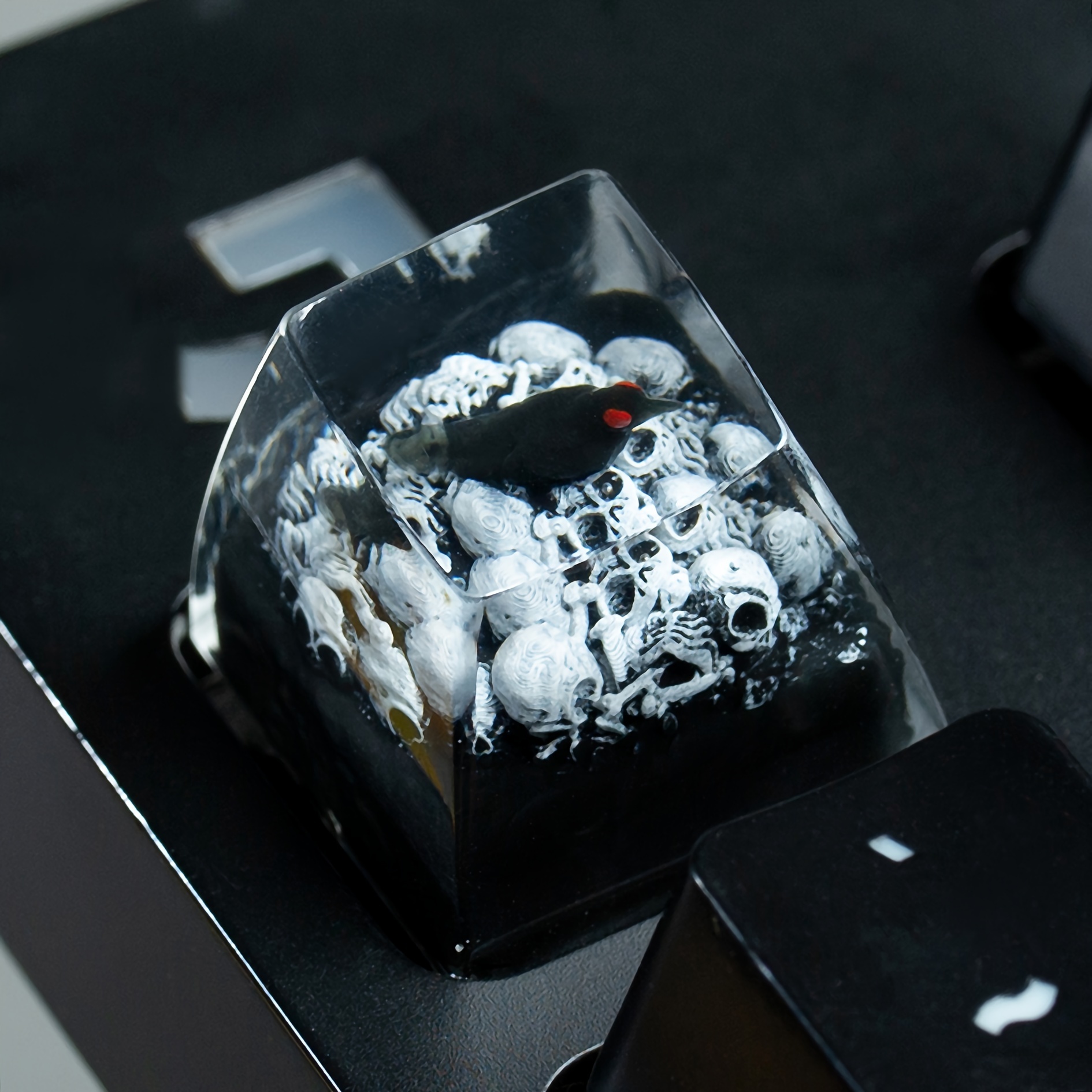 

Scary Keycaps Crow Resin Keycaps, Keycaps, Cutsom Keycaps, Keycaps Mechanical Keyboard Gift For Son Dad Boyfriend On Valentine's Day Father's Day