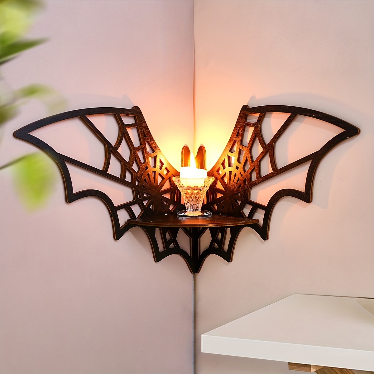 

1pc Creative Minimalist Wall-mounted Display Shelf (nails Not Included), Minimalist Spider Web Bat-shaped Wall Decoration Pendant Decorative Corner Bracket