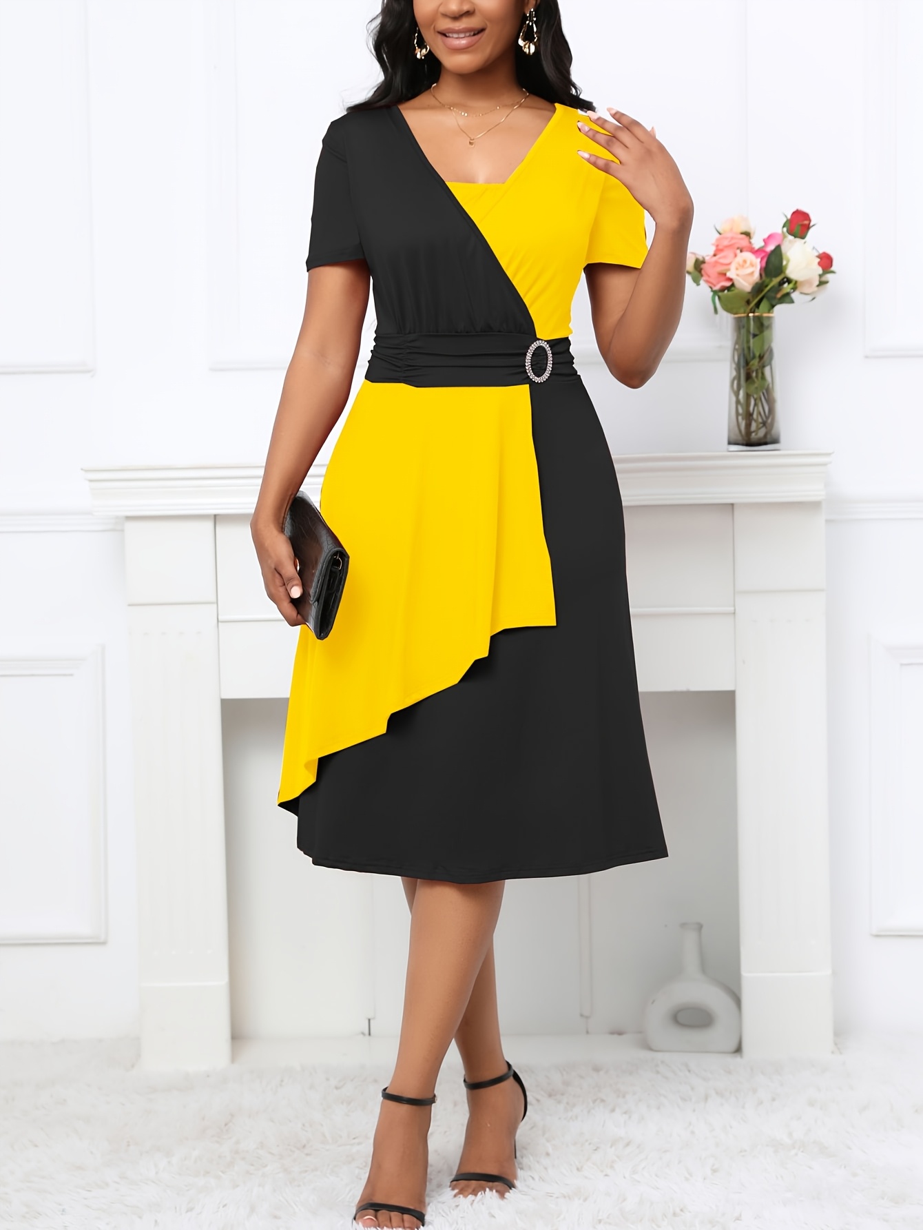 Spring/Summer Elegant Square Neck Short Sleeve Wrap Waist Dress with Rhinestone Buttons And Ruffled Hem A-Line Mid-Length Dress for Women, Perfect for Valentine'S Day, Best Friend Day, Mother'S Day, And More