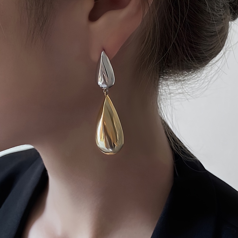 Chunky Gold Hoop Earrings for Women, Lightweight Waterdrop Hollow Open  Hoops, Hypoallergenic Gold Plated Earrings Fashion Jewelry for Women Girls,  Gold 