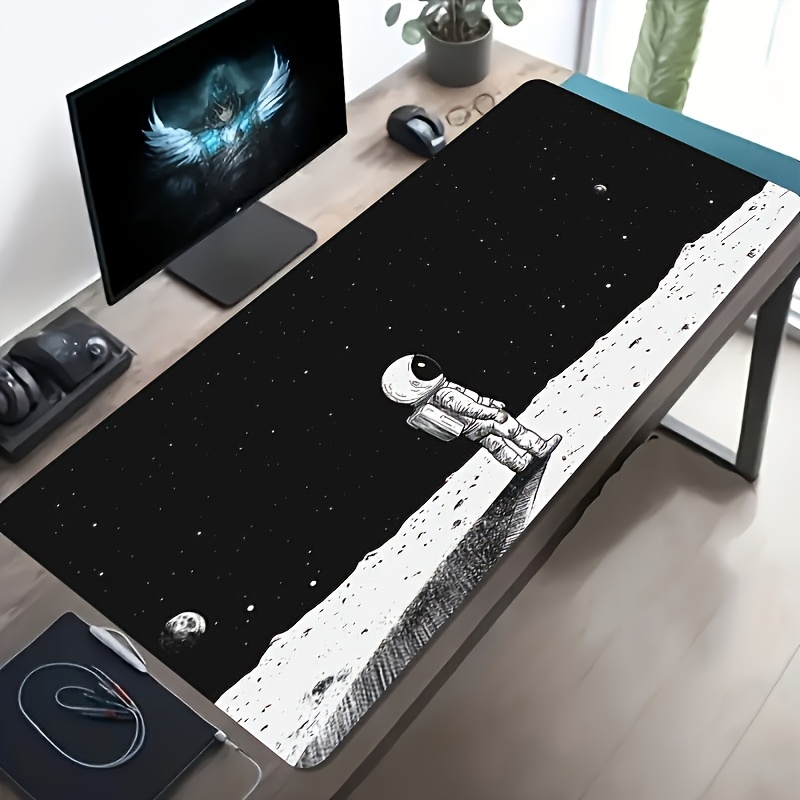 TEMU Tapis de souris de jeu Esports 1 pièce, , avec illustration et blanc d'un astronaute sur . tapis de bureau surdimensionné avec une base en