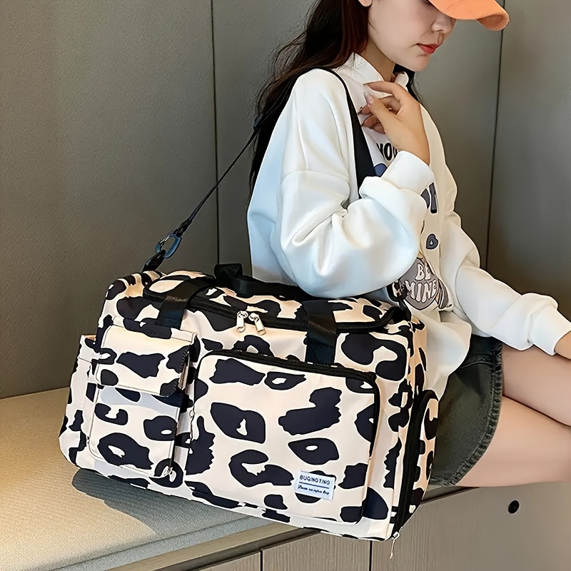 

Fashion Cow Print Travel Tote Bag For Women, Waterproof Oxford Canvas With Separate Dry And Wet Compartment, Stylish Large Capacity Handbag For Weekend