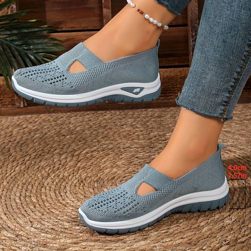 spring summer comfortable casual womens shoes breathable fabric upper solid color versatile low top soft and comfortable sole outdoor womens walking shoes fashionable and versatile ladies casual sports shoes fashion shoes