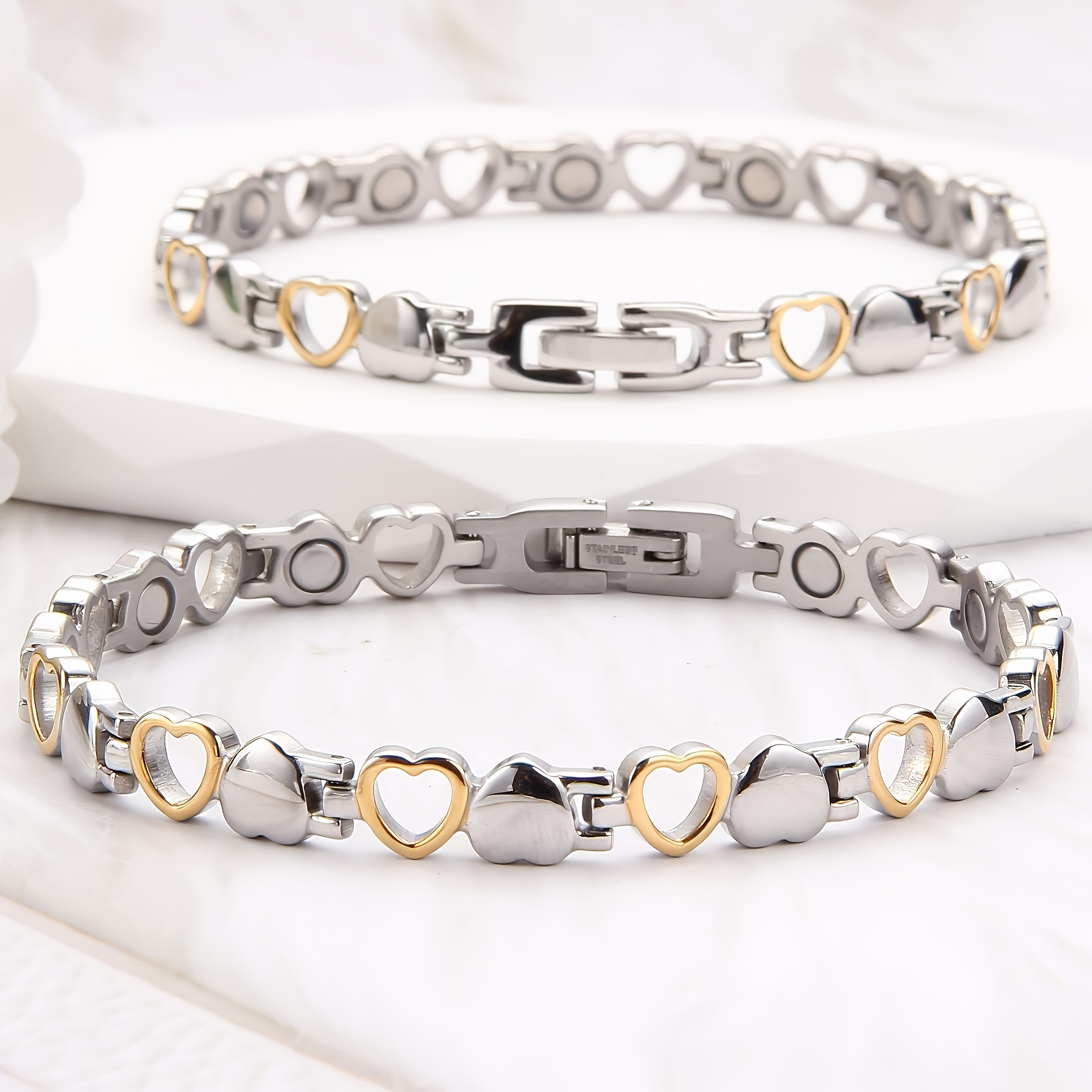 

Elegant Jewelry Gift With A Strong Magnetic Stainless Steel Bracelet For Ladies, Adjustable And Magnetic.