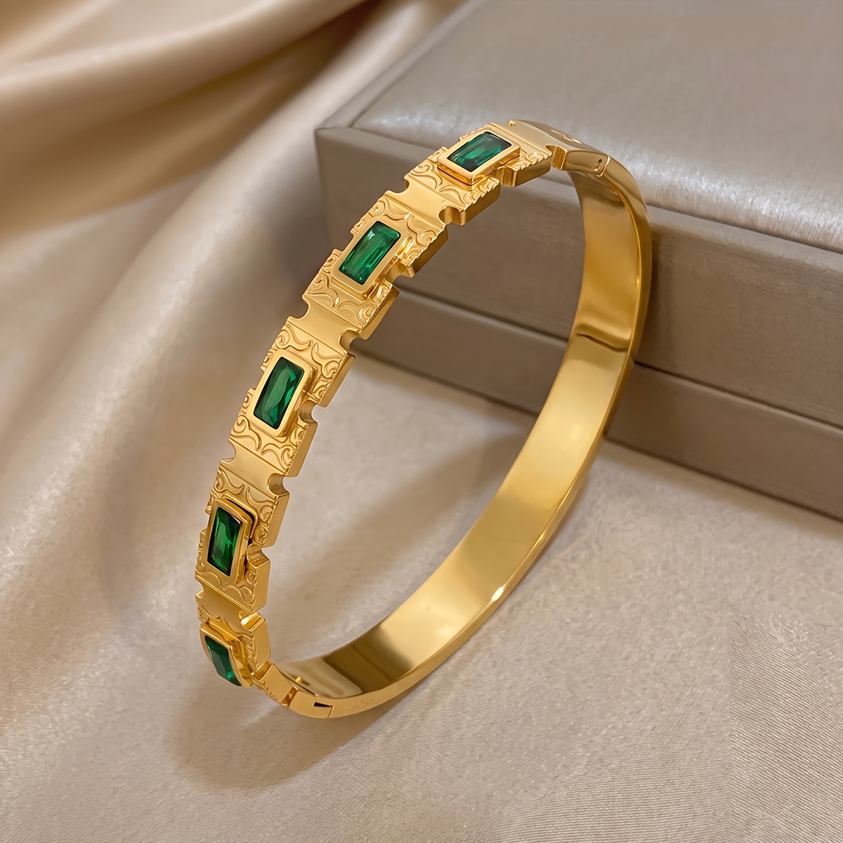 2pc Elegant 18K Golden Plated Bangle Set with Green Accents