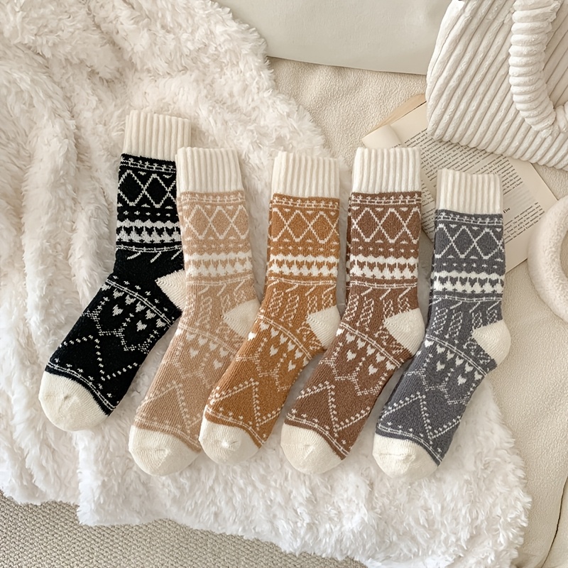 TEMU Women's Autumn/winter Plush-lined Thickened Terrycloth Mid-calf Socks, Winter Cold-resistant Sleep Socks, Breathable Long Socks, Ethnic Style