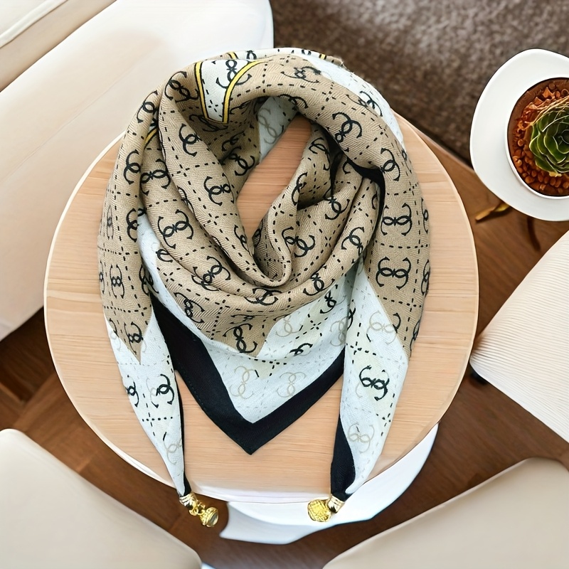 1pc 2025 New Warm Floral Square Scarf Magnetic Closure Triangle Scarf Scarf Women's Spring Autumn Winter Chic Neck Scarf Temperament All--use And Gifting