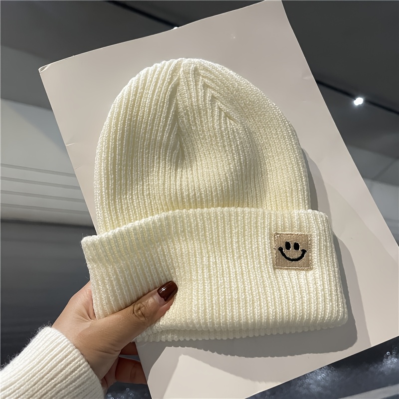1 bonnet femme hiver - design avec patch visage , élastique et pour intérieur/extérieur, lavable à , idéal cadeau automne-hiver, plusieurs couleurs Détails du produit 3
