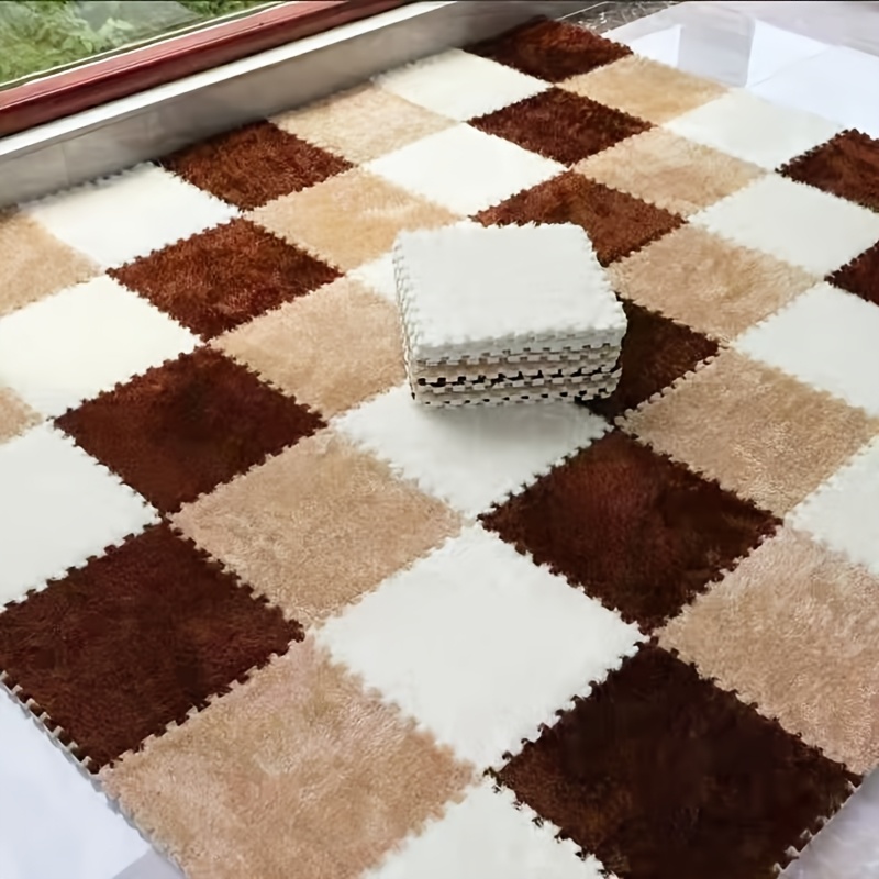E-shop 24-tlg. Plüsch-Patchwork-Teppichimitat, quadratische Schaumstofffliesen fürs Schlafzimmer, Puzzle-Bodenmatte fürs Wohnzimmer,
