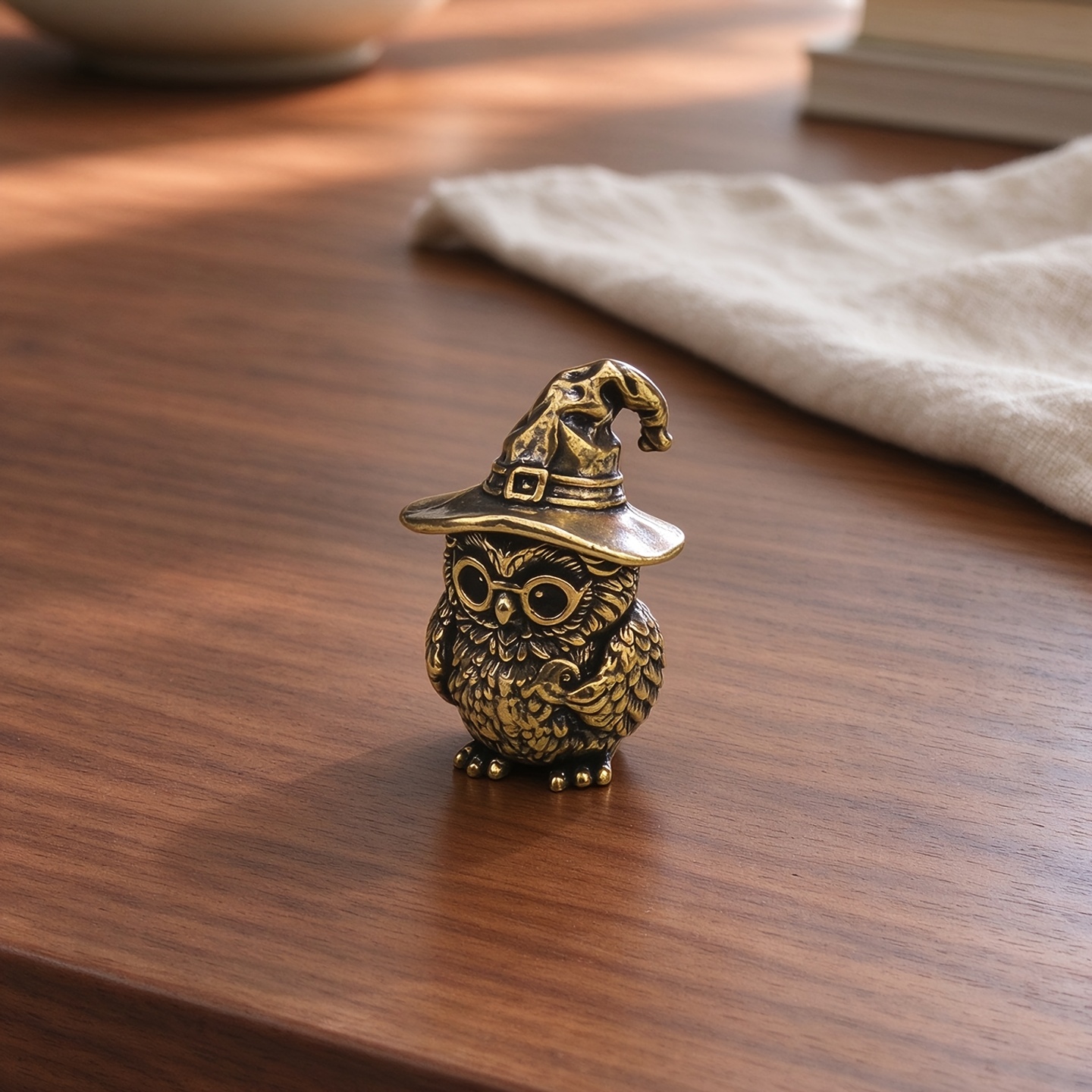 TEMU Collectible Figurines Brass Owl Ornament Office Desktop Decoration Small Item Halloween Activity Scene