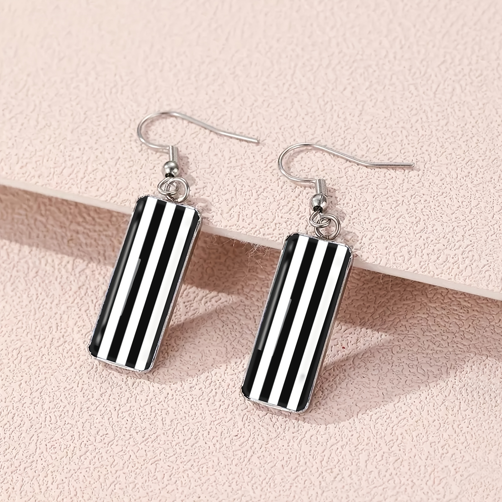 TEMU 1 Pair Of And White Striped Pattern Steel Long Bar Earrings, And Suitable For Men And Women To Wear As Jewelry Ear Accessories For Vacations And