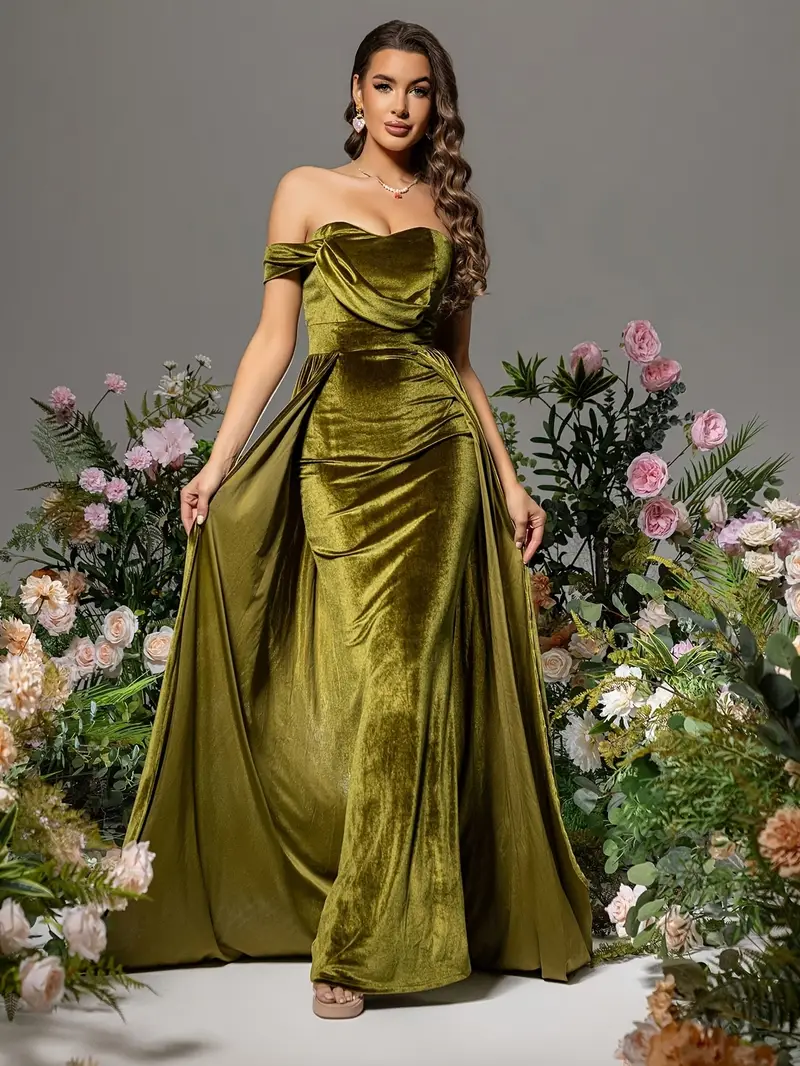 flowing green dress Forest Green Showstopper Plunge Maxi Dress