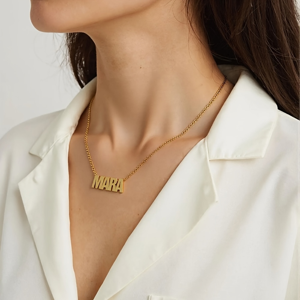 Women's Delicate Personalized Name Necklace, Customizable Pendant