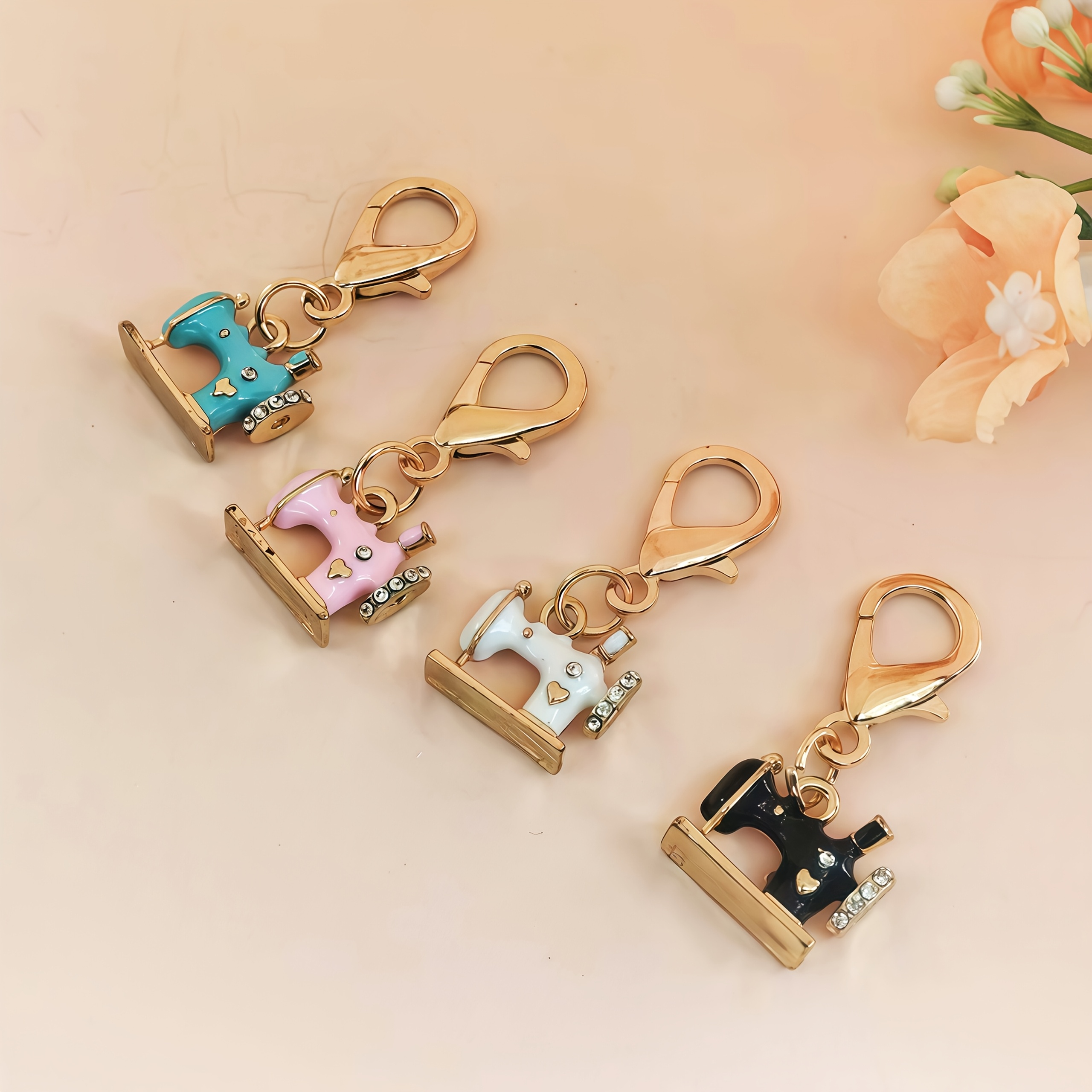 TEMU Set Of 4, Shiny Rhinestone Sewing Machine Keychains - Fashionable Alloy Handbag Charms With Lobster Clasp, Designed For Women, Suitable For