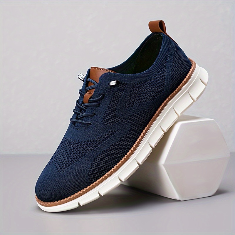Ademende wandelschoenen voor heren, effen kleur, comfortabele antislip duurzame sneakers met veters voor buitenactiviteiten voor heren