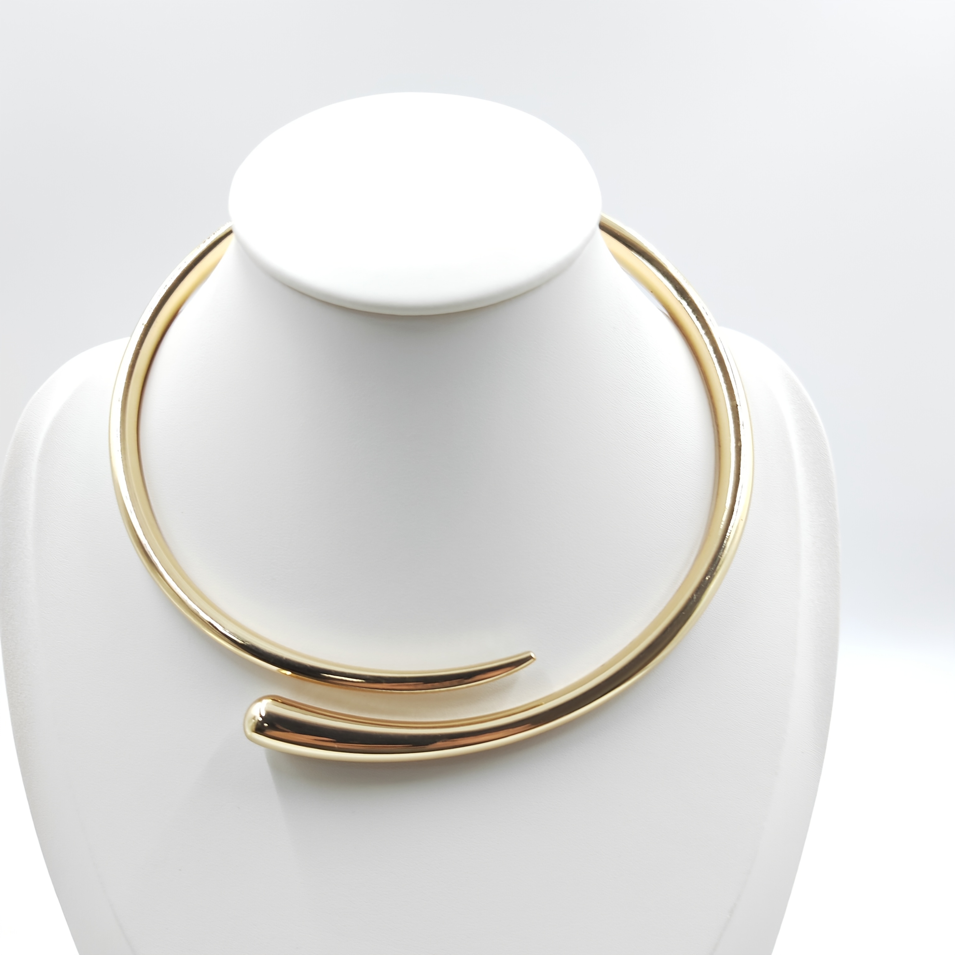 Golden Open-end Necklace, Unique Easy Design, Versatile And Temperament-enhancing