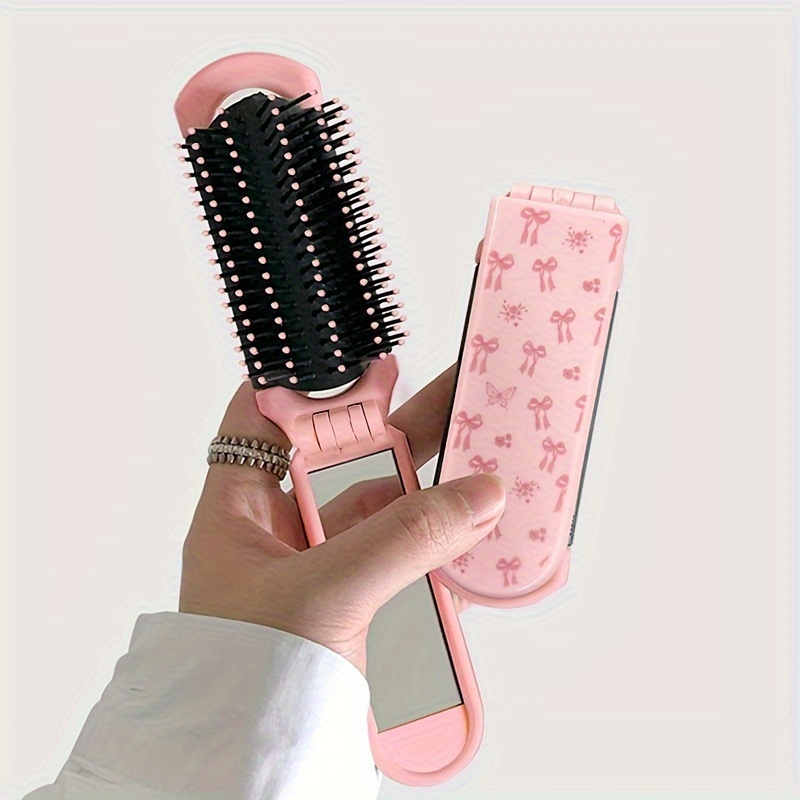 

Foldable Handheld Hair Brush Mirror Set, Cartoon Bow Print Design, Polished Finish, Unscented Plastic Comb With Tabletop Mount Feature, Scalp-friendly, Portable For Travel Use - 1 Piece