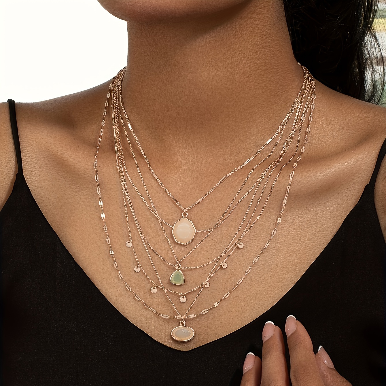 

7pcs/set Bohemian Style Layered Necklace, Elegant Geometric Pendant Necklace, Round Disc Charm Necklace Simple Chain Necklace Female Necklace Accessories