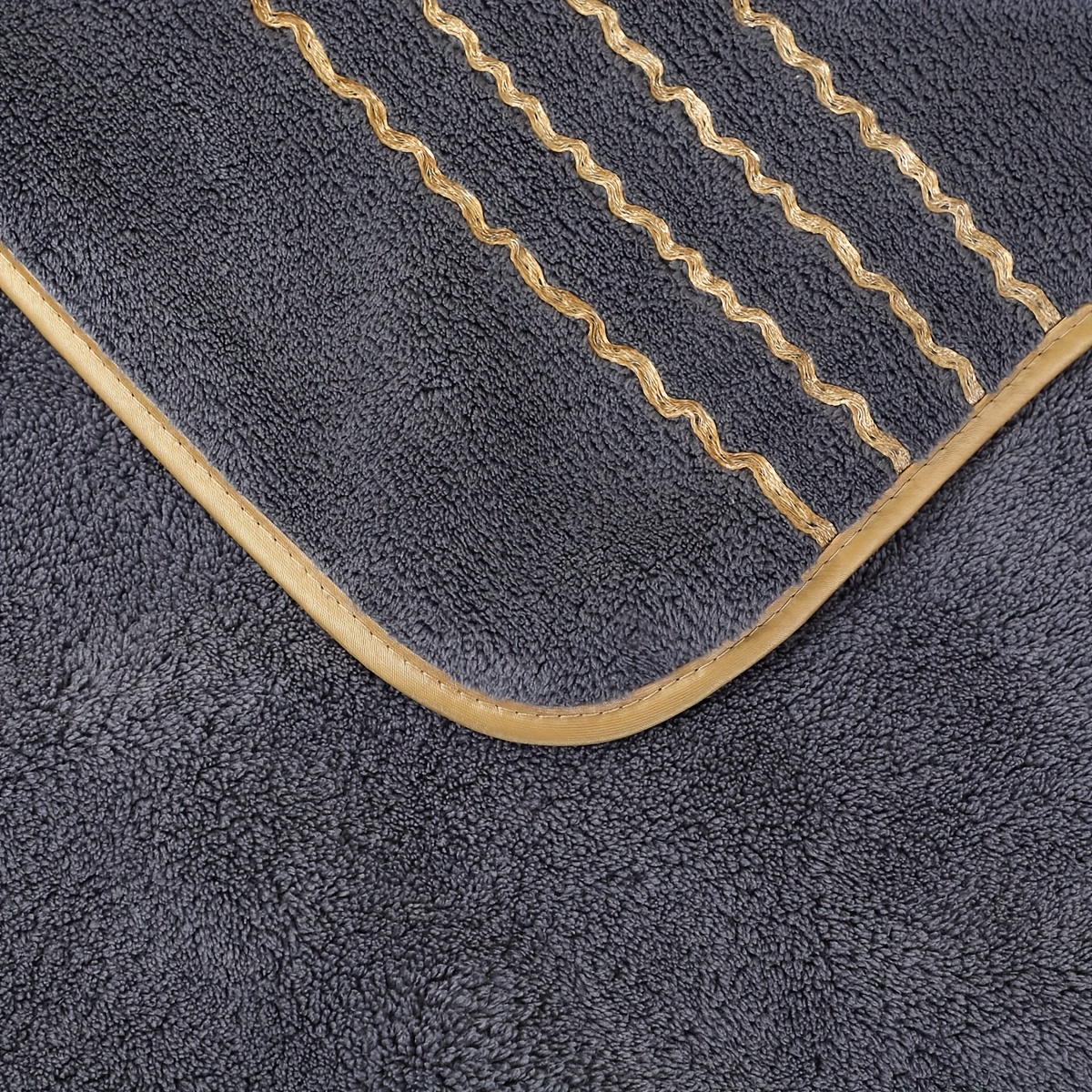 10pcs Luxury Bath Towel Set with Golden Crown & Stripe Design - Extra Large 70x140cm/27.5x55in, Large 42x70cm/16.5x27.5in, Small 35x35cm/13.7in - Plush Microfiber Spa Towels in Elegant Dark Brown & Golden for Bathroom, Gym, Hotel, Spa - Ideal Gift Set with Black & Golden Trim, Ultra-Soft & Durable, Perfect for Home or Travel, Includes Bath, Hand, and Face Towels, Towels Bath Towels, Bathroom Towels