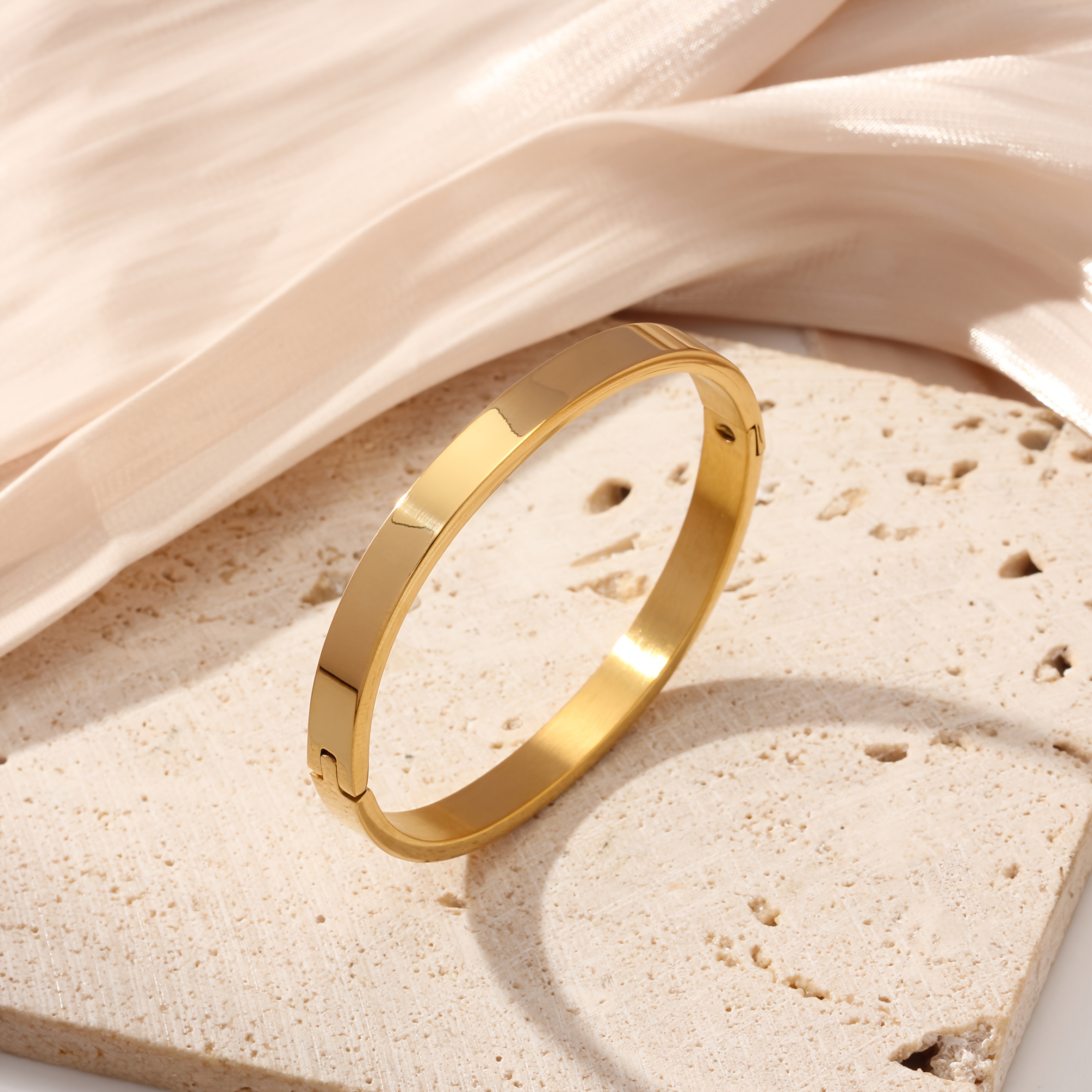 Family Style Glossy Bangle — 18K Gold Plated Minimalist Design