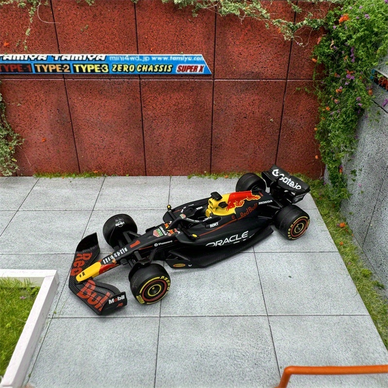 2025 F1 Red Bull Racing RB21 #1 en #22 Diecast modellen