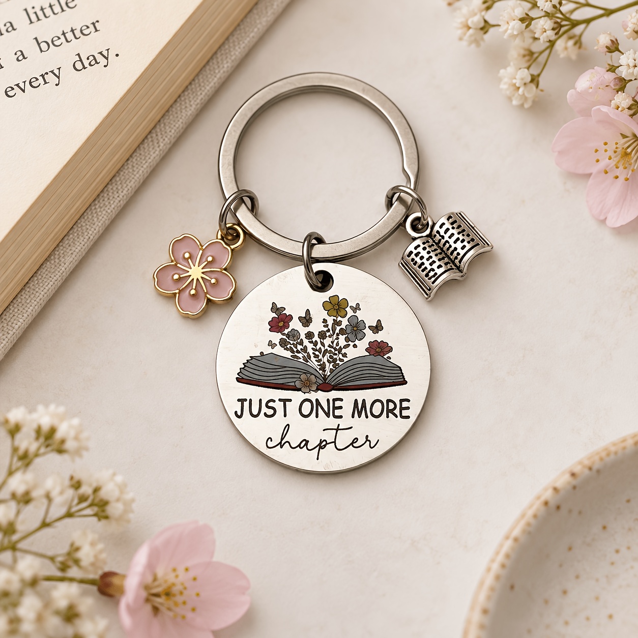 TEMU Llavero Marcador Individual | Regalo de Libro de Hierro y Acero Inoxidable para Lectores, Colgante Decorativo con Tema del Alfabeto, Ideal para