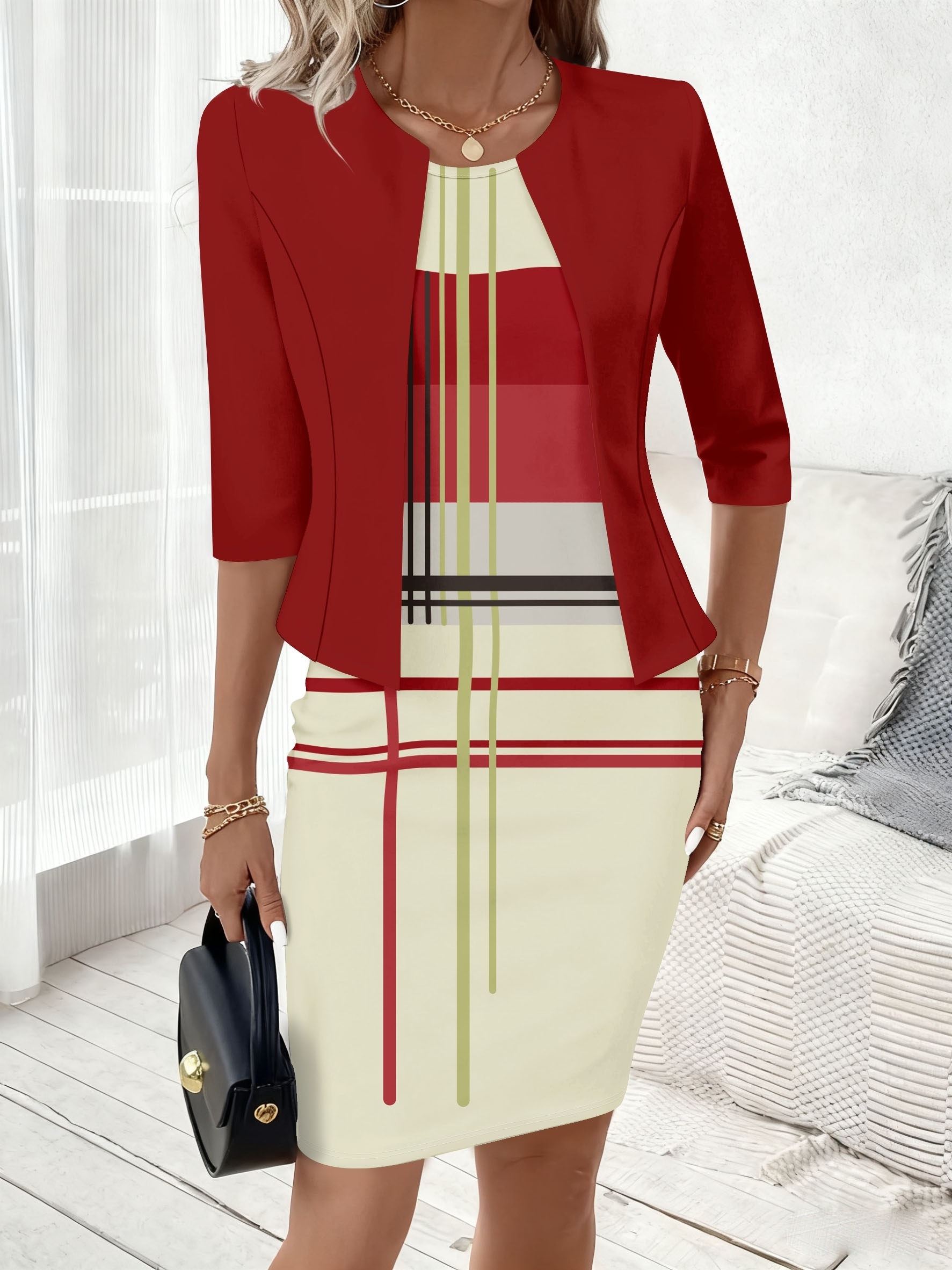 Conjunto de Vestido com Design Estampado às Riscas  2
