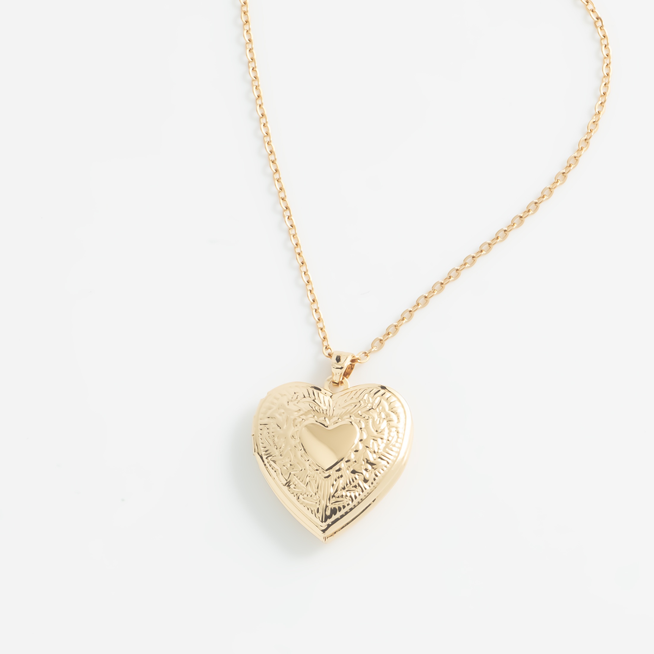 Image of Lnchran Women's Openable Heart Pendant Necklace - Hypoallergenic Copper Suitable For Celebrating Holidays & Gifts, Elegant Minimalist Openable Locket With Heart-shaped, Wearable For Birthdays