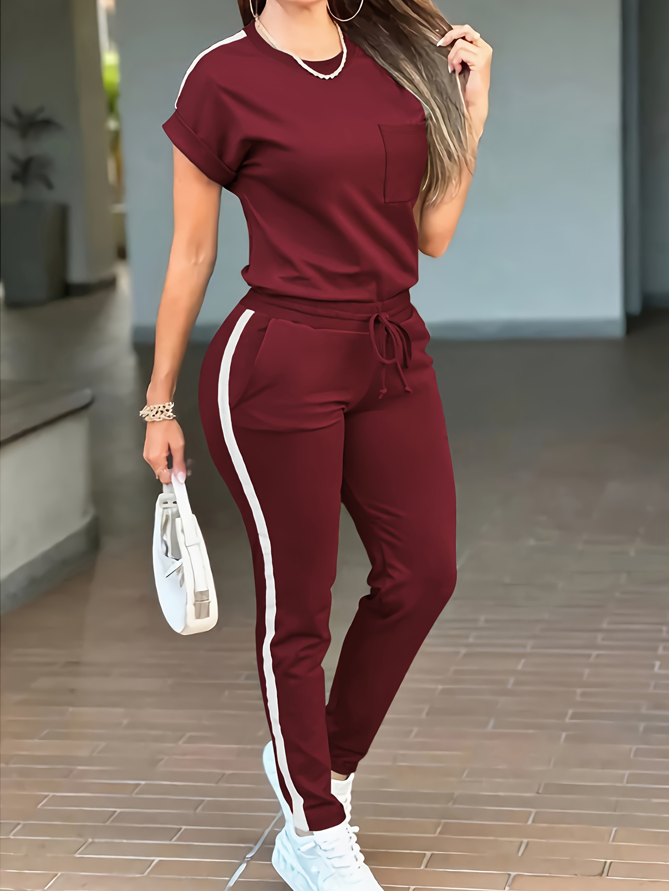 Fashionable Commuting Short-Sleeve And Long-Pants Casual Outfit