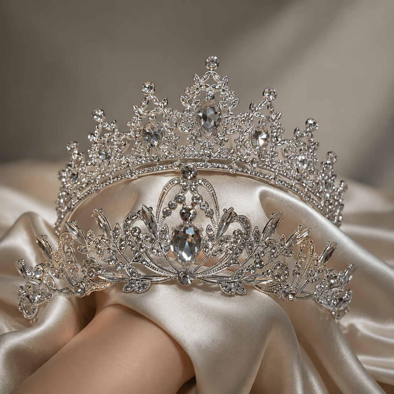 TEMU 2pcs Set Of Luxurious Sparkling Headpiece, Women's Elegant Silvery Crown Headpiece, Suitable For Bride Wedding, Birthday, Prom, Banquet, Dinner,