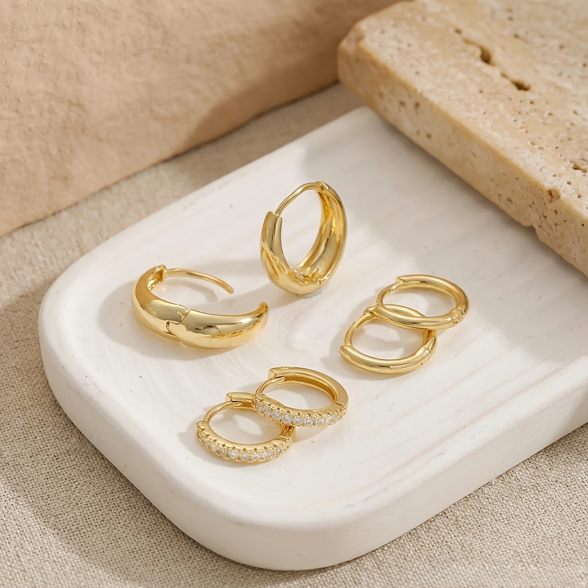 Image of 6pcs Elegant And Fashionable Synthetic Zirconia Inlaid Copper Hoop Earrings Set, Suitable For Women' Banquets, Stacking And Holiday Decoration